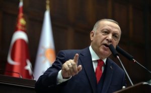 Erdogan îşi apără în continuare experimentul economic nebun şi elimină orice formă de opoziţie, iar turcii sunt îndemnaţi să-i fie părtaşi