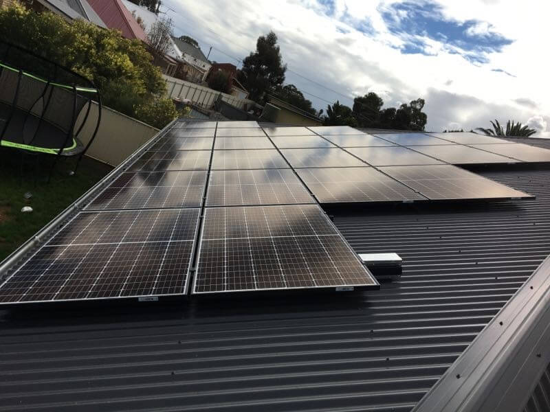 "Lower Your Energy Expenses with Solar Rooftop Setup"