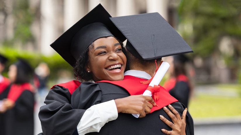 Comprehending Income Thresholds for Qualification in College Scholarships and Grants
