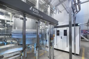 How Filling Machinery Is Revolutionizing Industrial Bottling Procedures