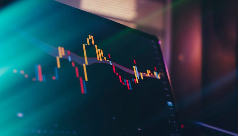 Tactics for Achieving Early Retirement Without Liquidating Stocks Amidst a Market Decline